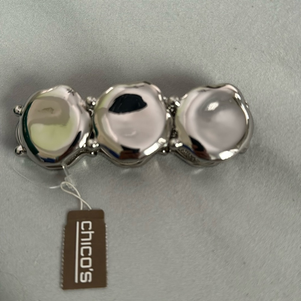 Chico's silver plated stretch bracket. NWT